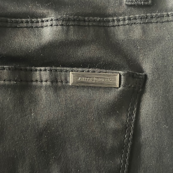 Black skinny WHBM skimmer pants - Picture 6 of 7